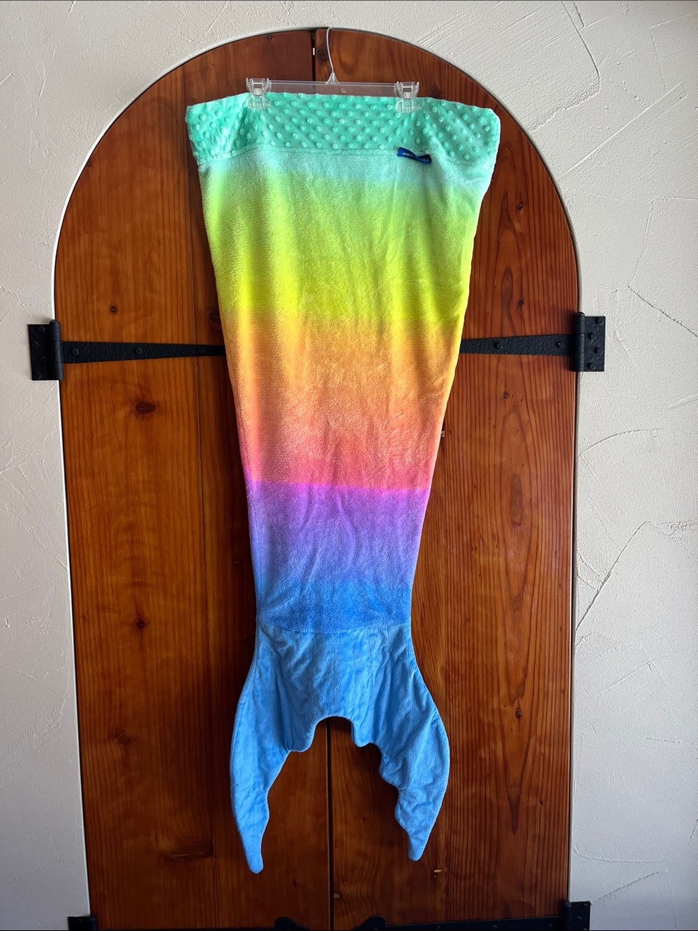 Blankie Tails Ombre Mermaid- Blue/Green/Pink